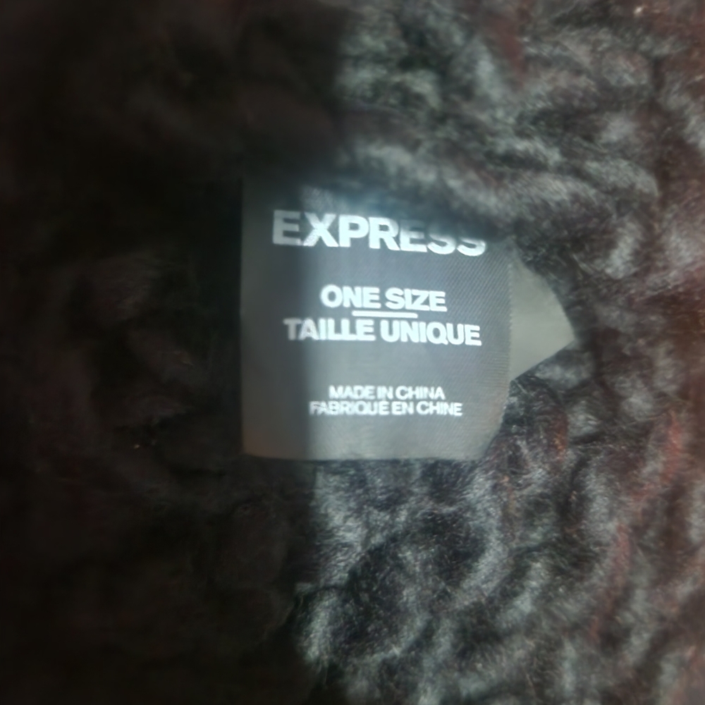 EXPRESS  Thick Knit Scarf - Picture 3 of 3